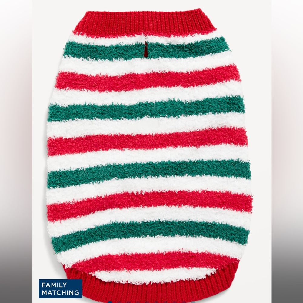 Cozy pet sweater 🎄